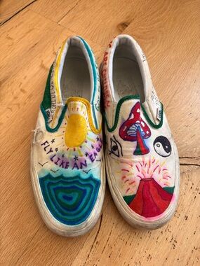 Vans men’s 9 custom drawn on slip ons
